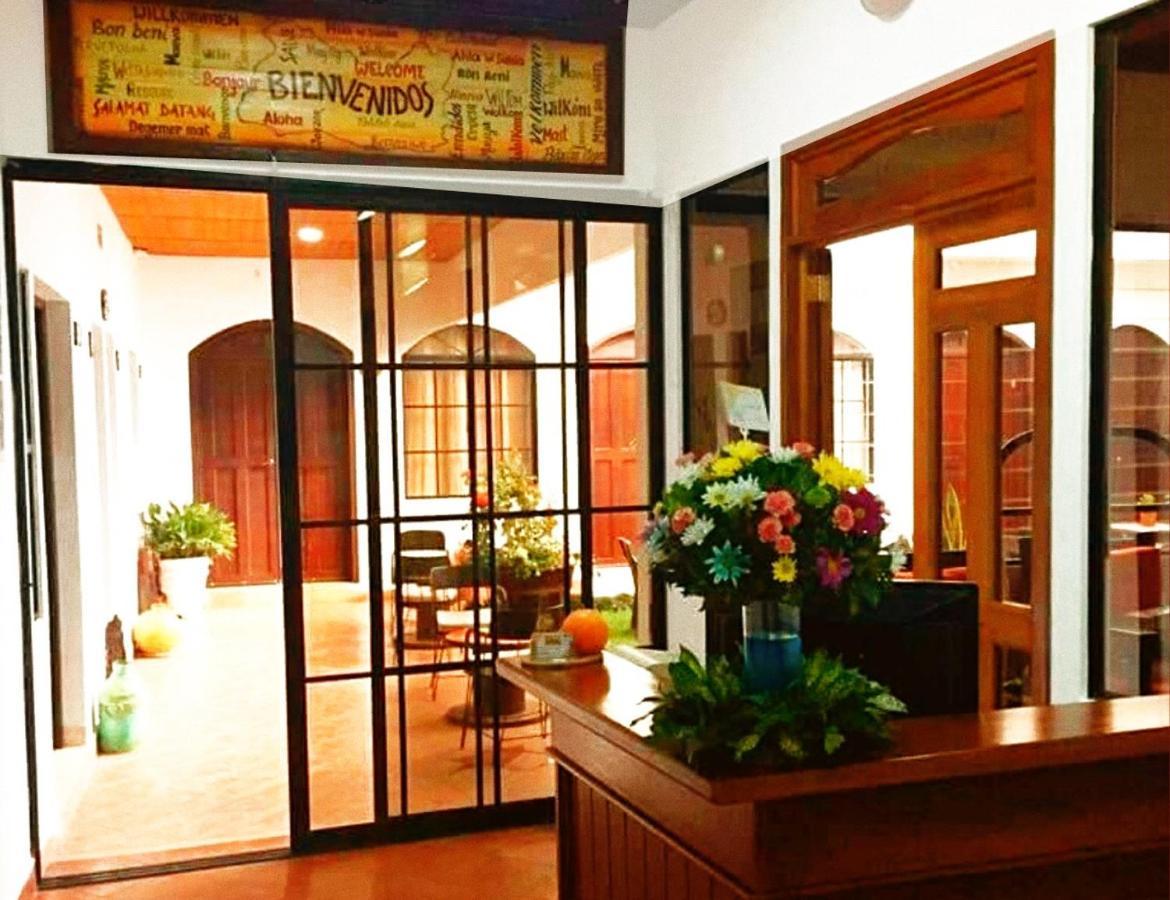 Hostal Las Puertas Santa Ana Exterior photo